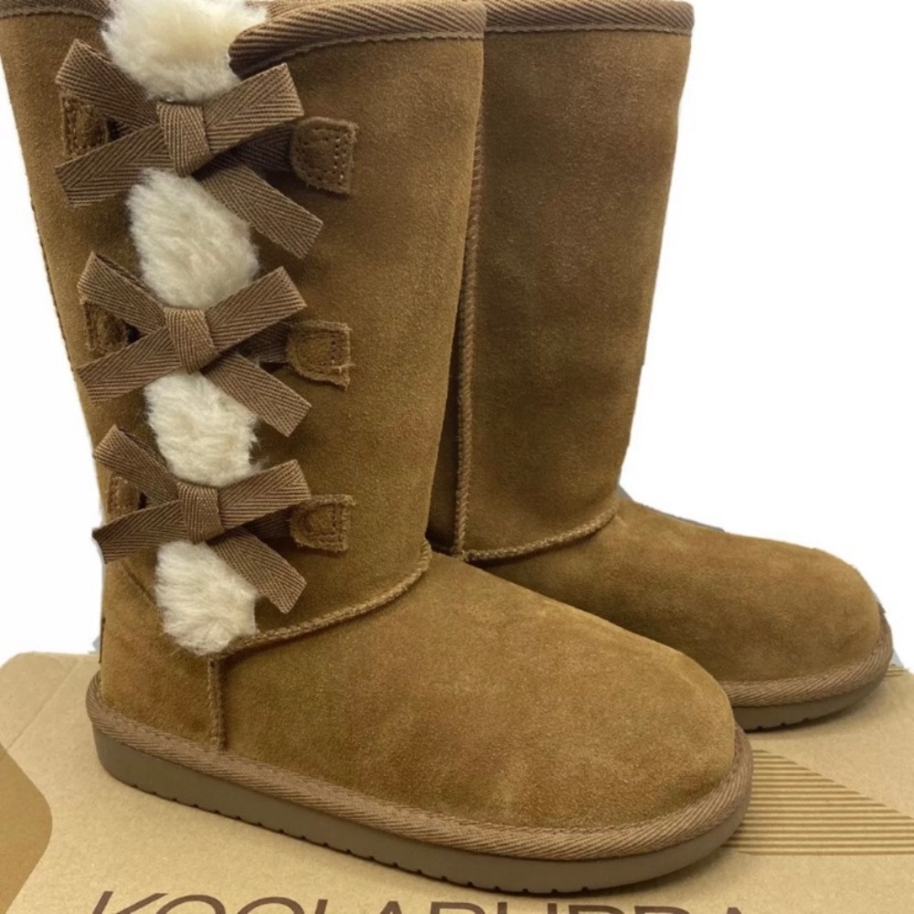 Uggs 13c little girl listing for bundle